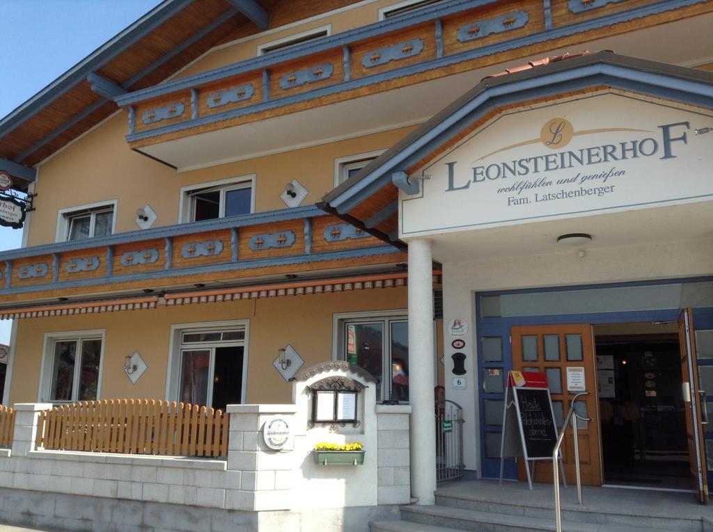 Leonsteinerhof Bed & Breakfast Exterior photo